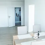 Smart-tv, Kueche, Balkon Apartment Emden